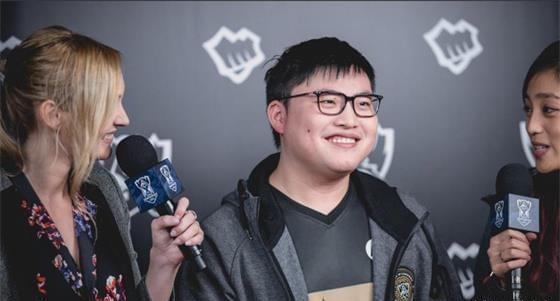 孙颖莎以正 孙颖莎以正