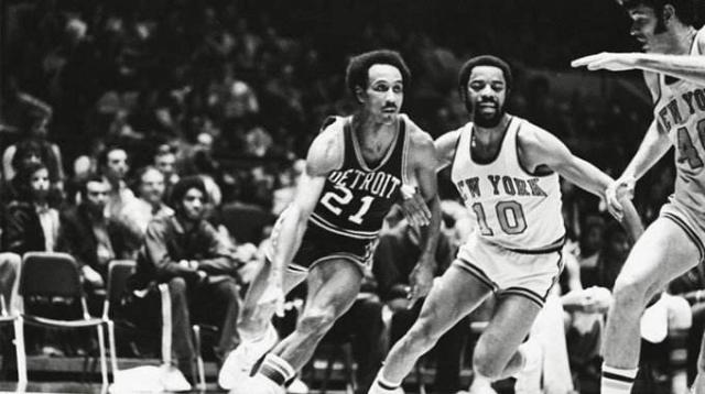 詹姆斯的自 詹姆斯的自